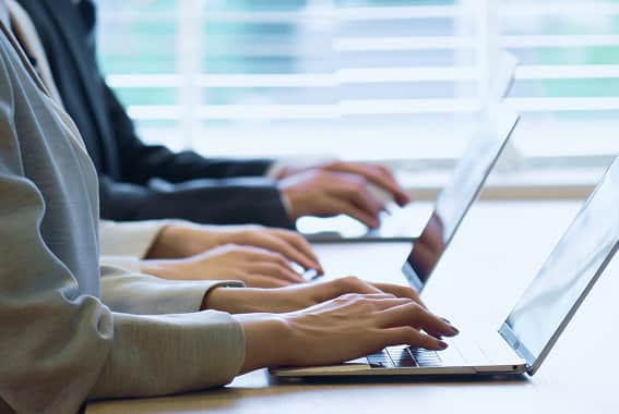 recruit-section-swiper-img-5